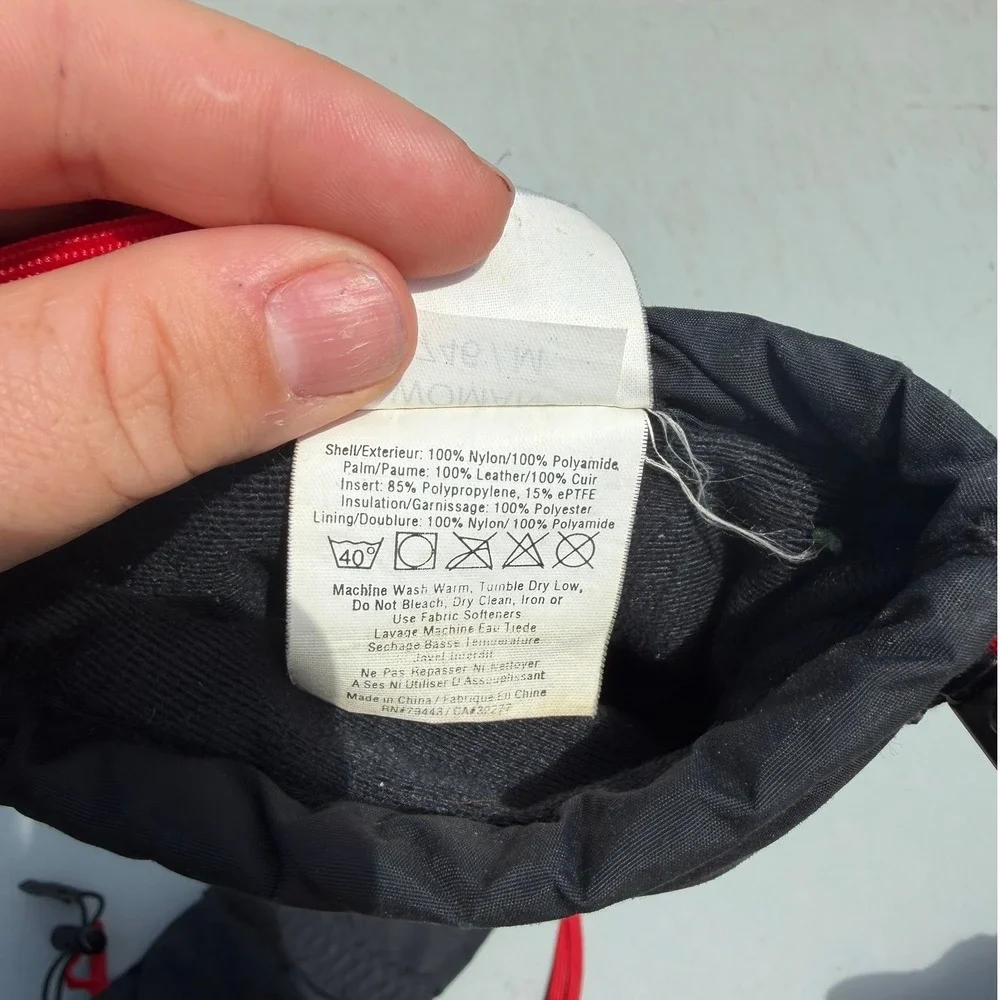 Marmot Women's Black Sz Small Nylon and Leather Ski Snow‎ Mitten Set